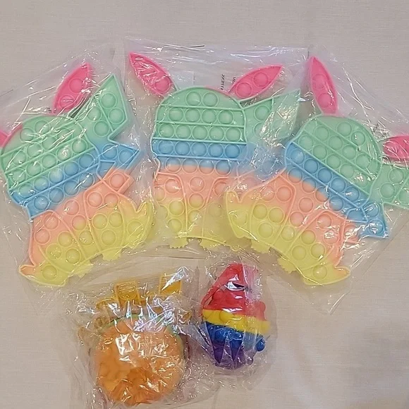 Colorful Pop It Fidget Toy Bundle 5 Piece NWT - Picture 7 of 7
